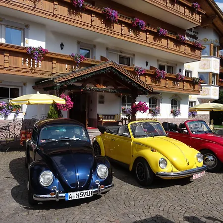 Hotel Garni Concordia - Dolomites Home-3